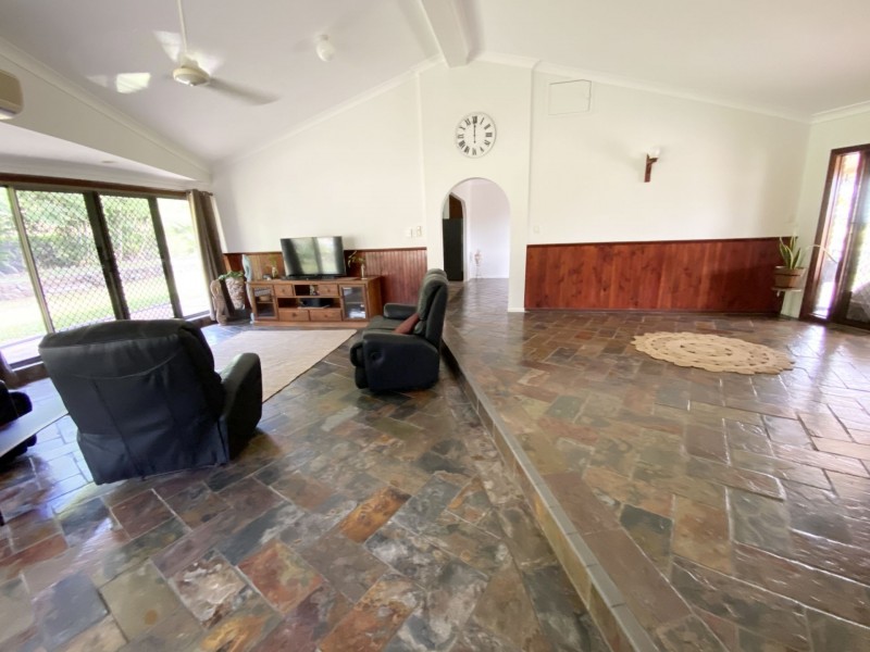 24768 Peak Downs Hwy, Victoria Plains QLD 4751