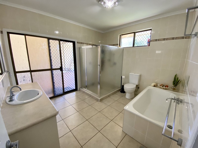 24768 Peak Downs Hwy, Victoria Plains QLD 4751