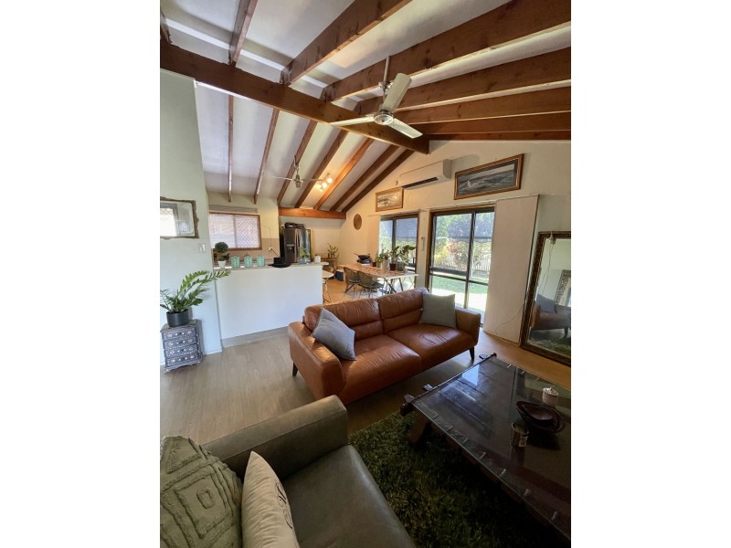 86 Rasmussen Avenue, Hay Point QLD 4740