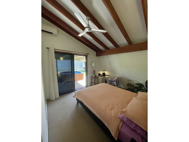 86 Rasmussen Avenue, Hay Point QLD 4740