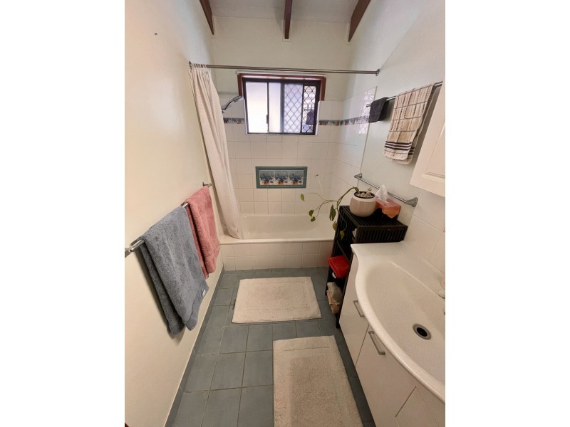 86 Rasmussen Avenue, Hay Point QLD 4740