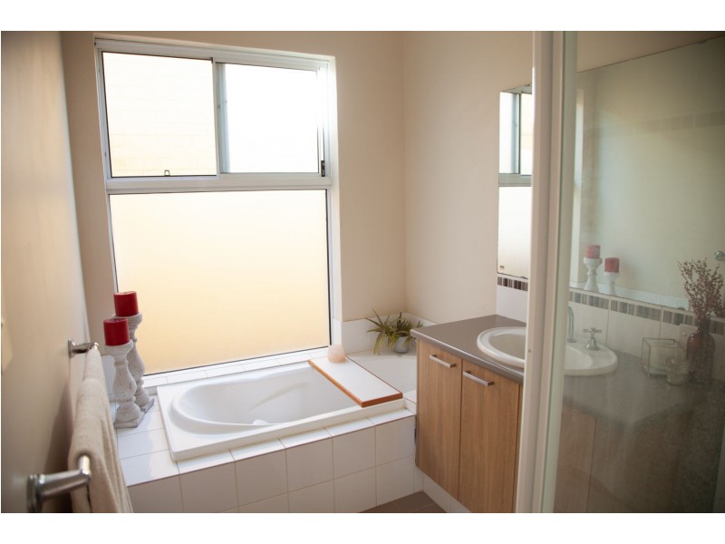 9 Rathkeale Blvd, Ridgewood WA 6030