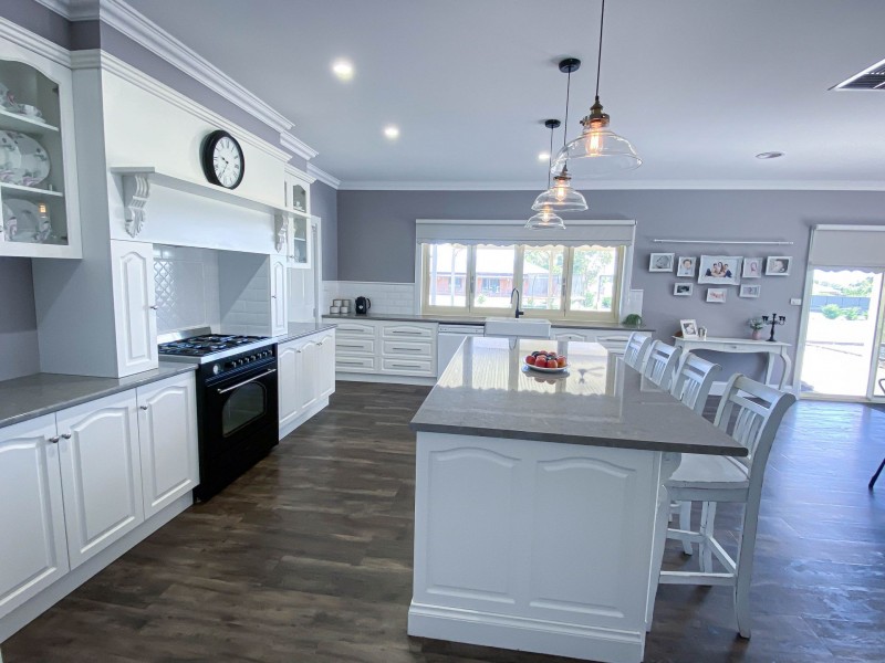 9 Sunset court, Yarrawonga VIC 3730