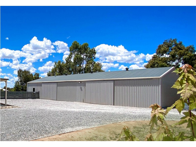 9 Sunset court, Yarrawonga VIC 3730