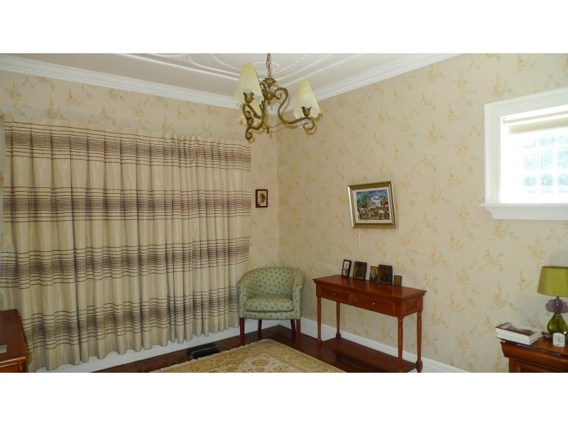 2A Tawa St, Ashfield NSW 2131