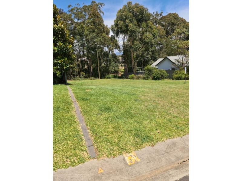 47 Broomfield Cres, Long Beach NSW 2536