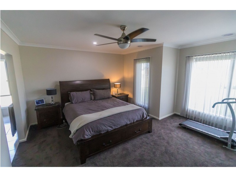 10 Chris Crescent, Traralgon VIC 3844