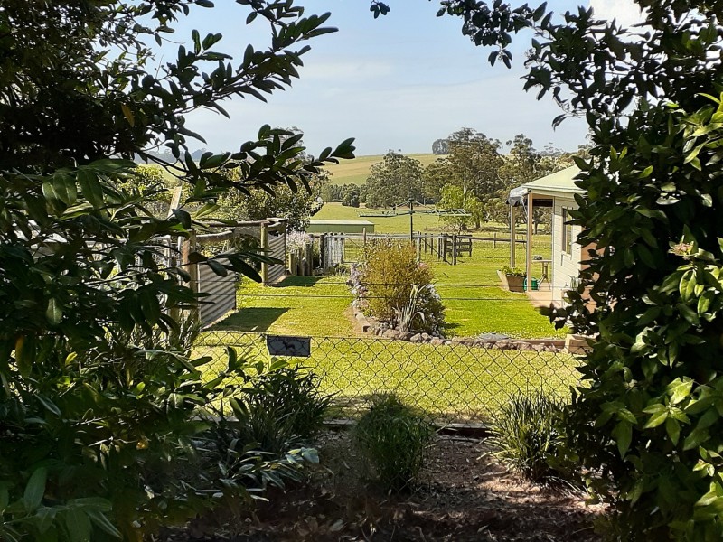 51 Hawkey Road, Drouin VIC 3818
