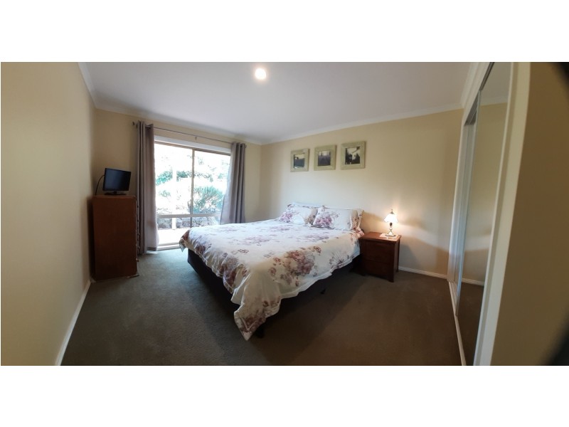51 Hawkey Road, Drouin VIC 3818