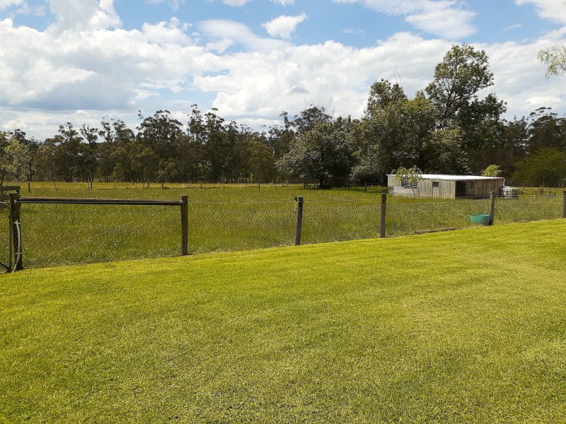 51 Hawkey Road, Drouin VIC 3818