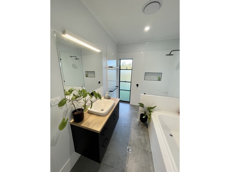 15 Jilgarree Place, Oakhurst QLD 4650