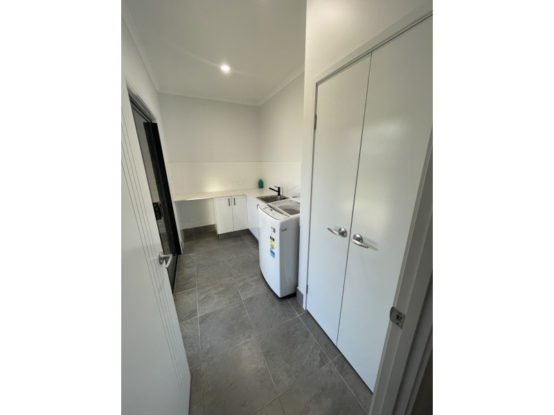 15 Jilgarree Place, Oakhurst QLD 4650