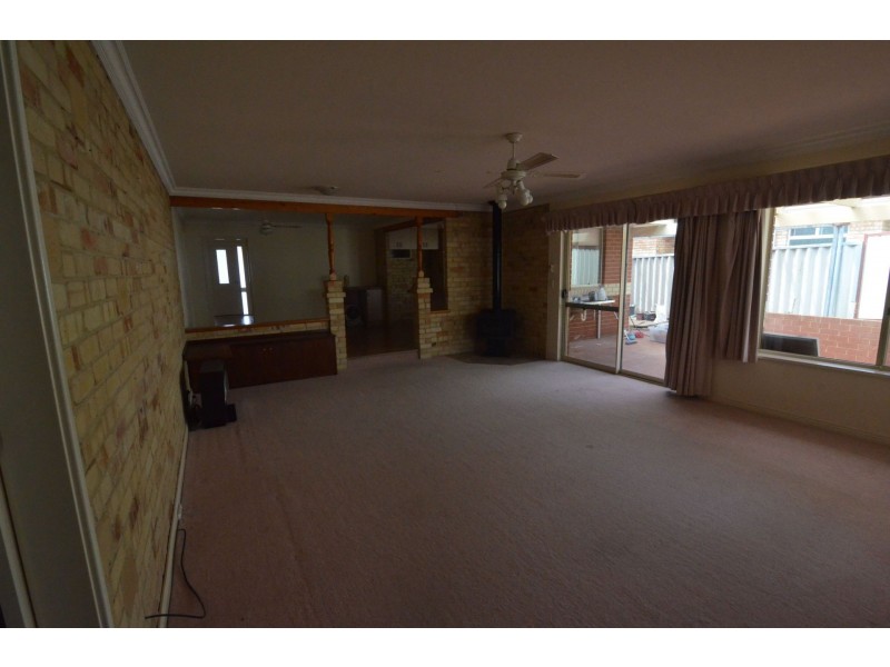 69 Premier Circle, Spencer Park WA 6330