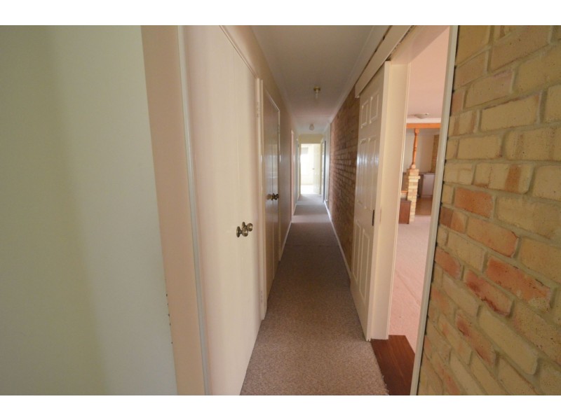 69 Premier Circle, Spencer Park WA 6330