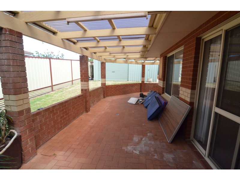 69 Premier Circle, Spencer Park WA 6330