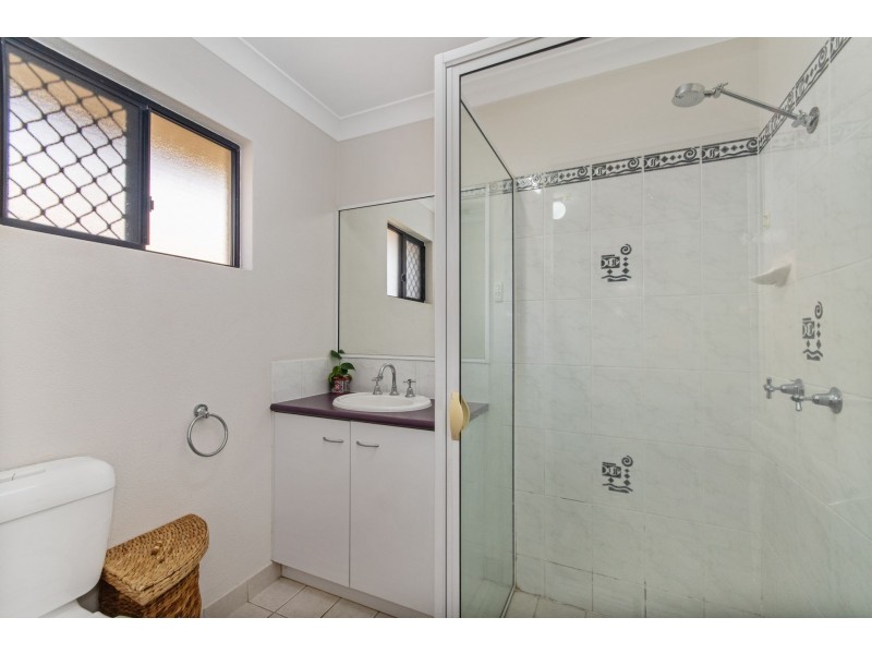 23 Saxby Crescent, Mount Louisa QLD 4814