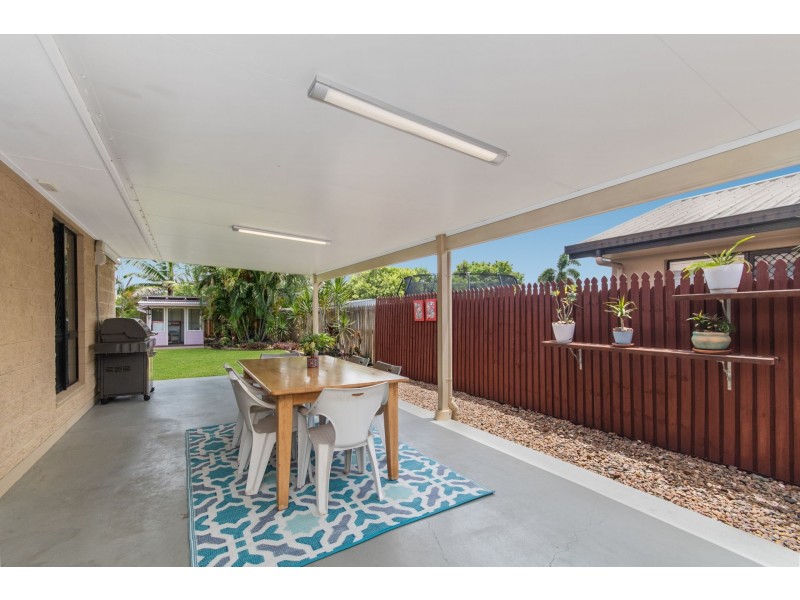 23 Saxby Crescent, Mount Louisa QLD 4814