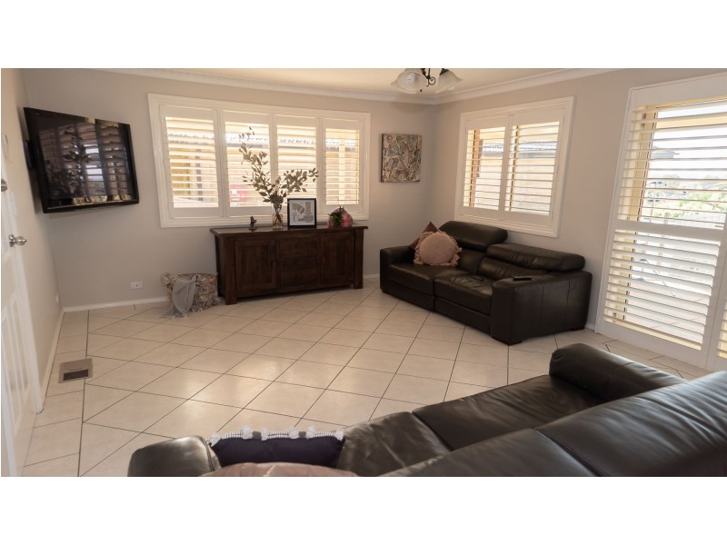 26 Atherton Crescent, Tatton NSW 2650
