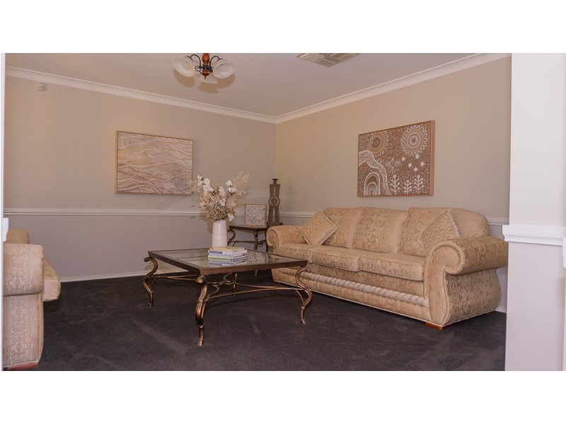 26 Atherton Crescent, Tatton NSW 2650
