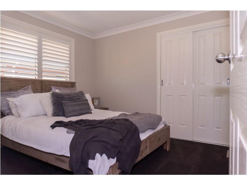 26 Atherton Crescent, Tatton NSW 2650