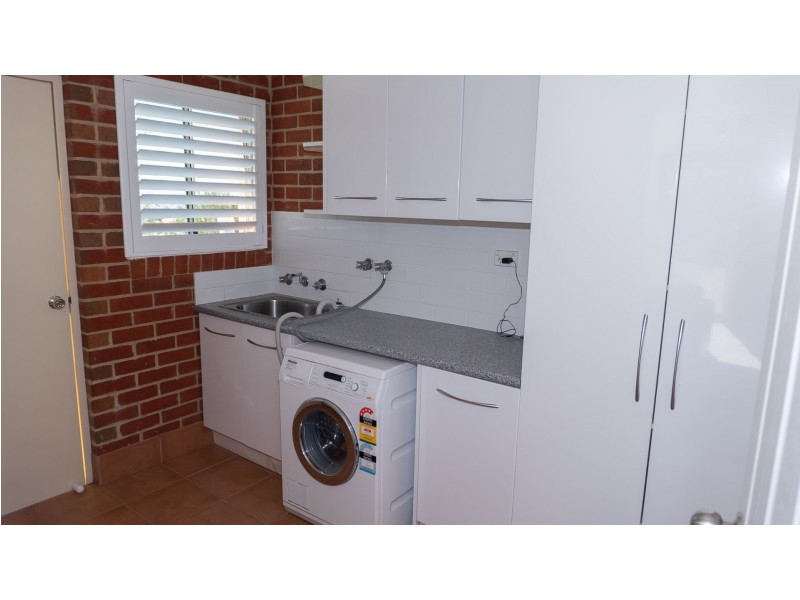 26 Atherton Crescent, Tatton NSW 2650