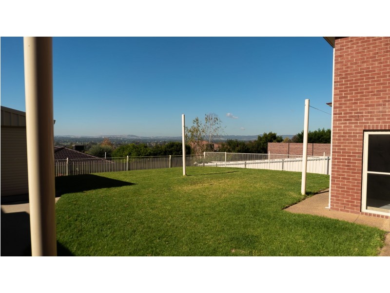 26 Atherton Crescent, Tatton NSW 2650