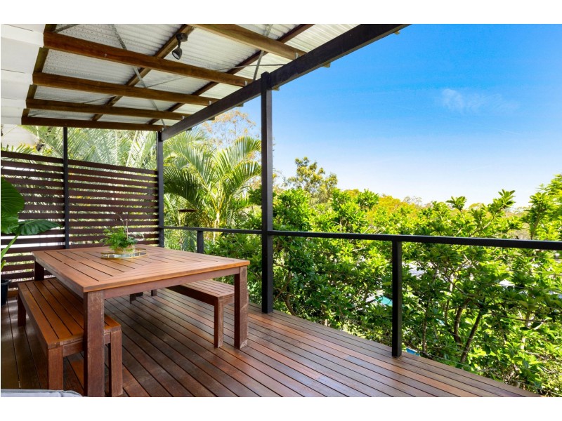 6 Bunning Street, Indooroopilly QLD 4068