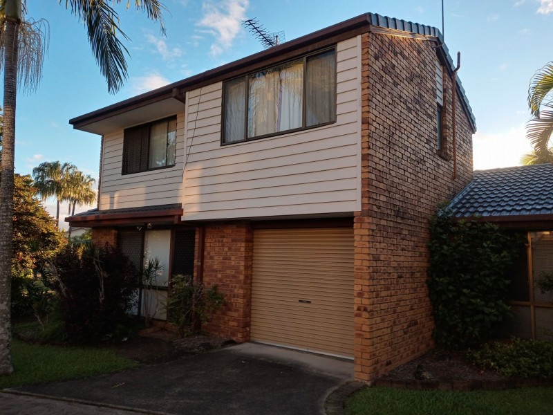 18/21 St Kevins Ave, Benowa QLD 4217