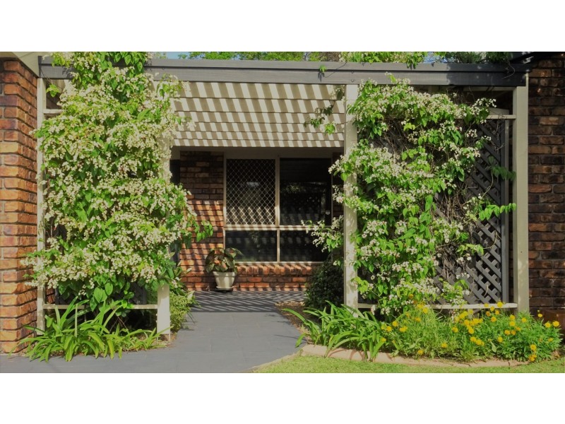 68 Rue Montaigne, Petrie QLD 4502