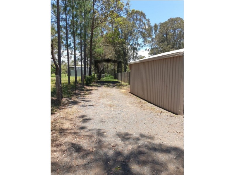 127 Moes Rd, Walligan QLD 4655