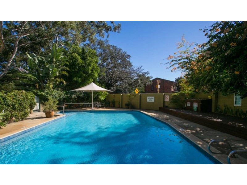 4/143 Onslow Road, Shenton Park WA 6008