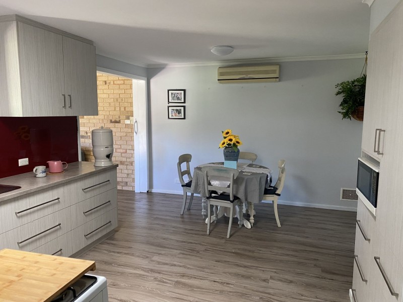 273 Ocean Drive, Withers WA 6230