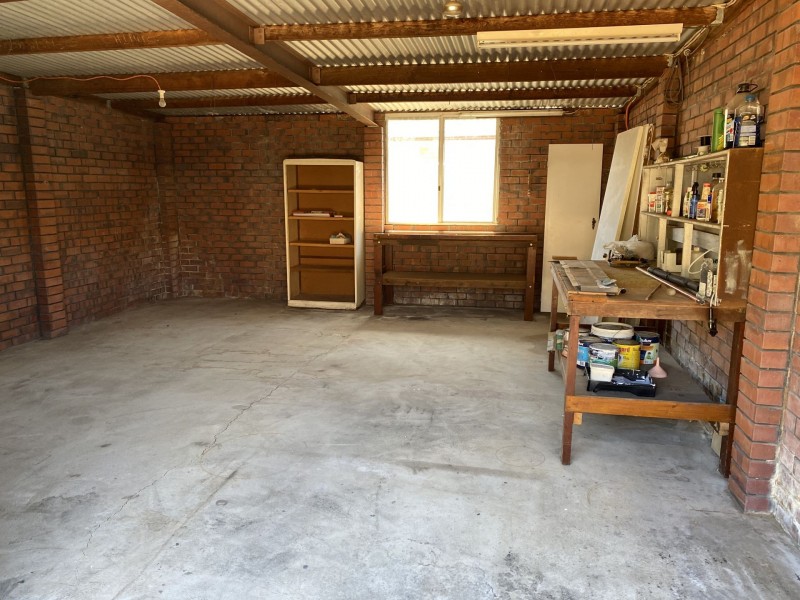 273 Ocean Drive, Withers WA 6230