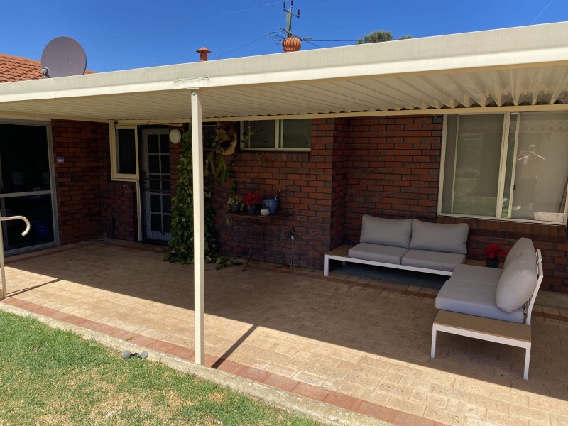 273 Ocean Drive, Withers WA 6230