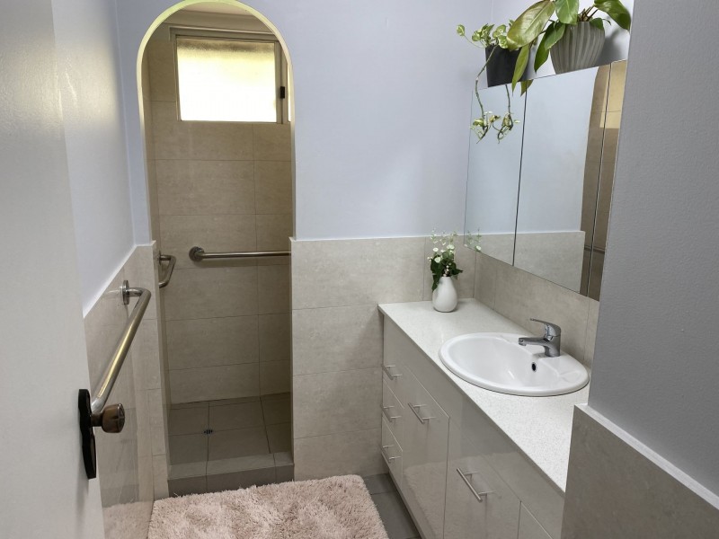 273 Ocean Drive, Withers WA 6230