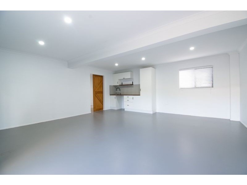99 Daniel Street, Mount Pleasant QLD 4740