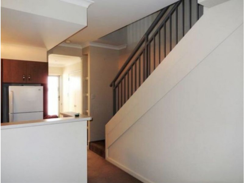 1/6 Ibera Way, Success WA 6164