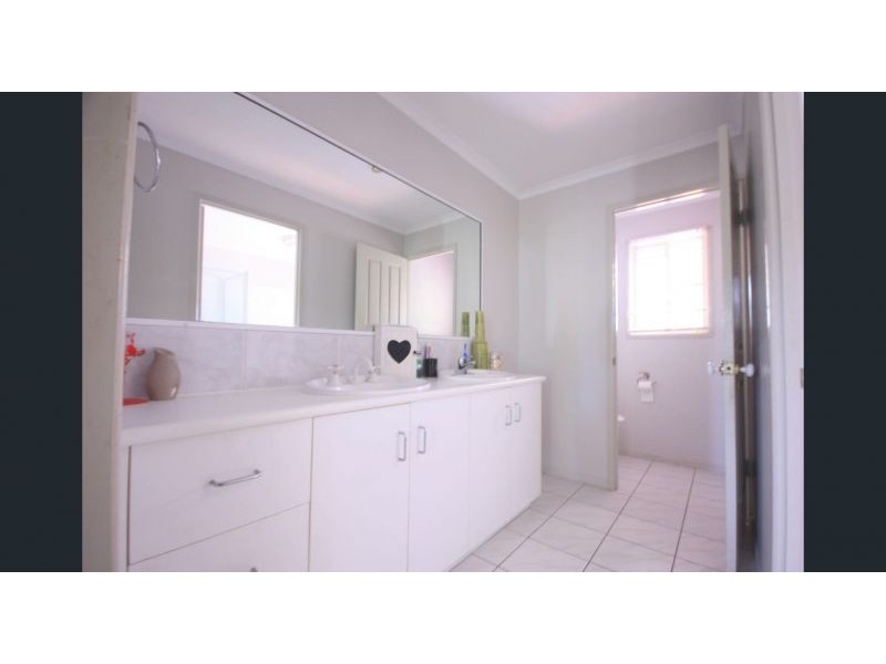 24 George Fordyce Drive, Rural View QLD 4740
