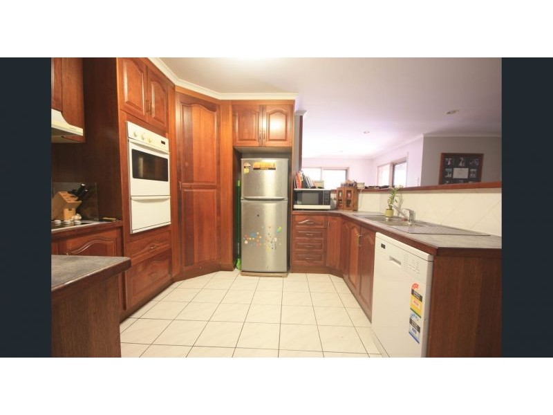 24 George Fordyce Drive, Rural View QLD 4740