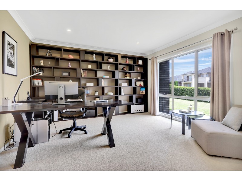 9 burringoa cres, Colebee NSW 2761