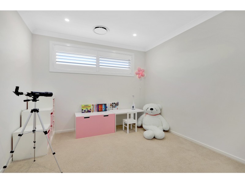 9 burringoa cres, Colebee NSW 2761