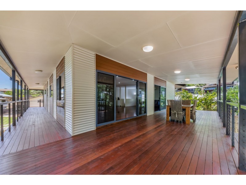 64 Jones Road, Cannonvale QLD 4802