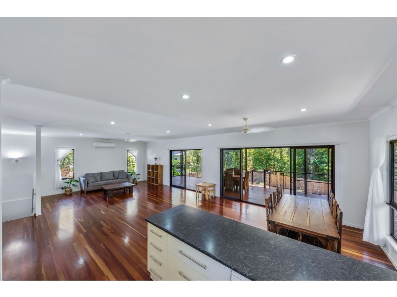 64 Jones Road, Cannonvale QLD 4802