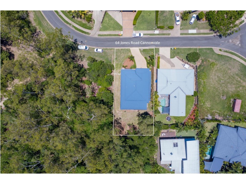 64 Jones Road, Cannonvale QLD 4802