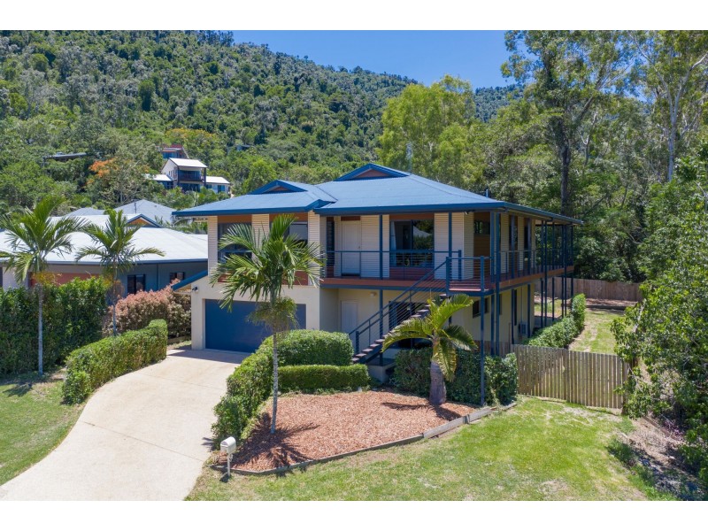 64 Jones Road, Cannonvale QLD 4802