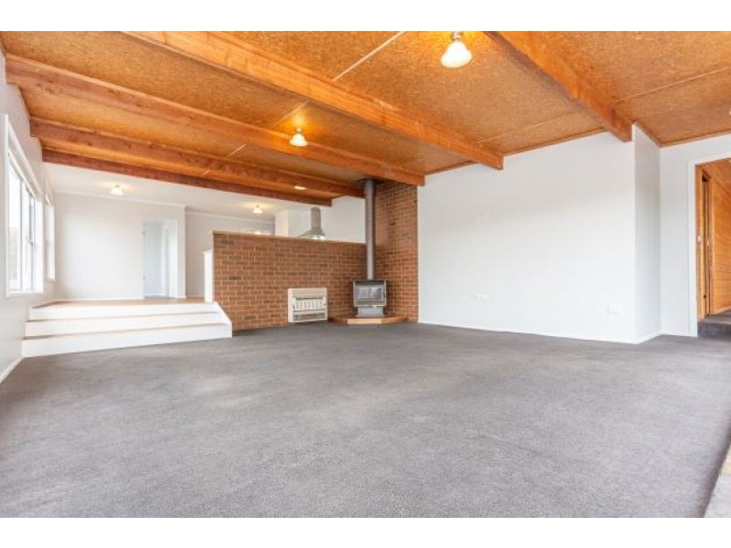 77 Ronald Street, Devonport TAS 7310