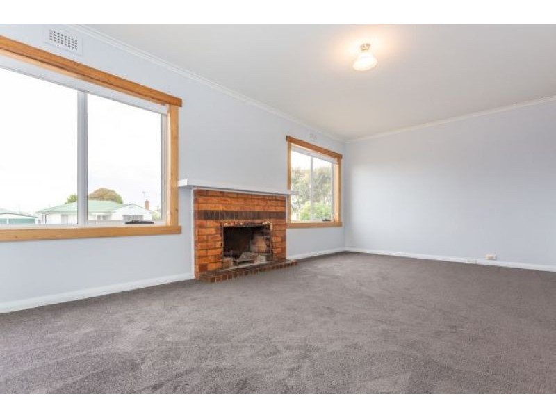 77 Ronald Street, Devonport TAS 7310