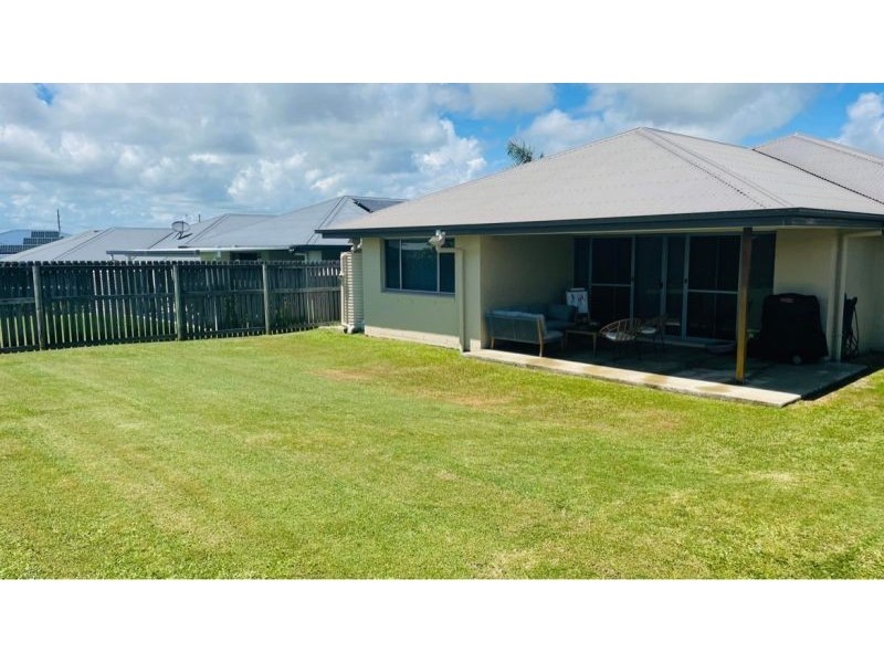 11 Yatay St, Rural View QLD 4740