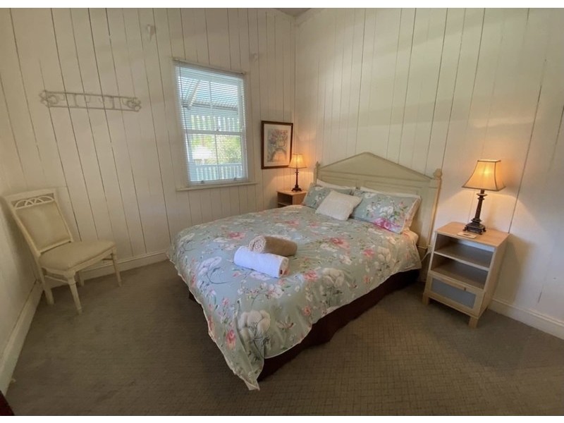 24 Colin St, Moore QLD 4306