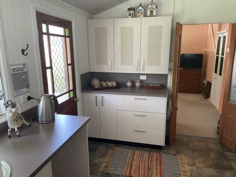 24 Colin St, Moore QLD 4306